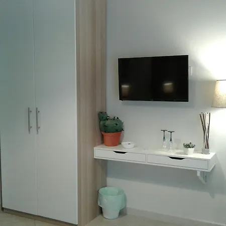 Kaktus Nocleg ze śniadaniem 4*